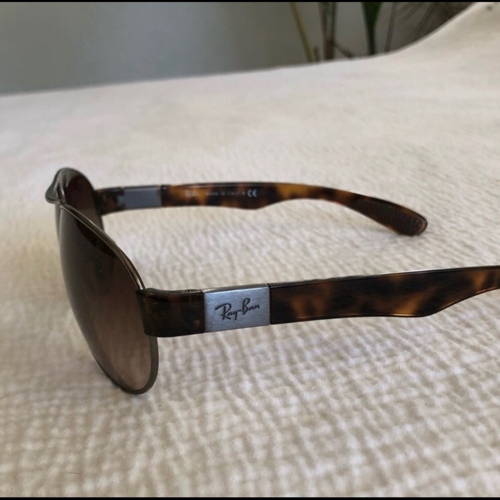 Ray Bans - Picture 2 of 6